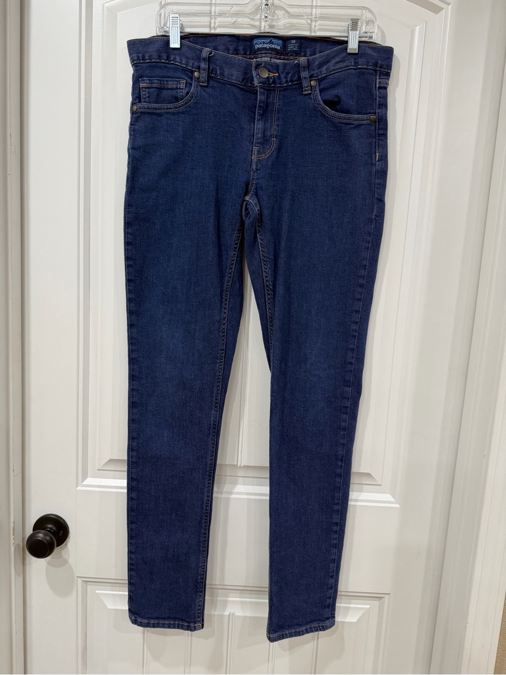 EUC Patagonia Women's Navy Slim Straight Jeans